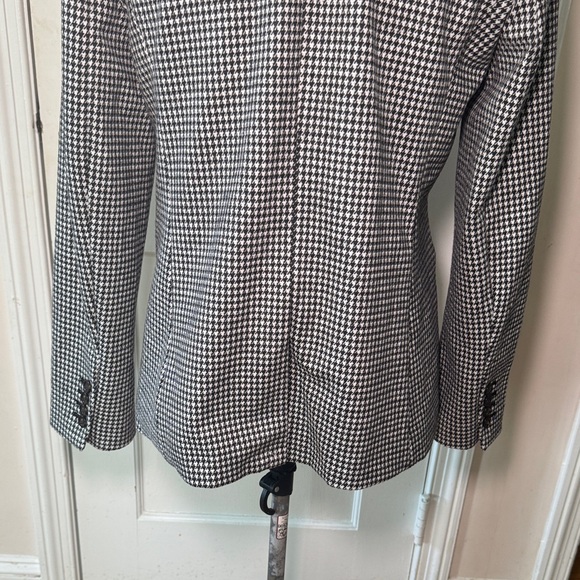 Women's Ann Taylor NWT Black and White Houndstooth Blazer Size 10P - Picture 9 of 12